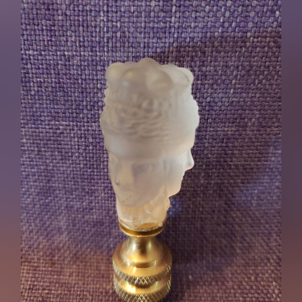 Finial, Vintage Frosted Glass 3 Faces - Picture 4 of 5